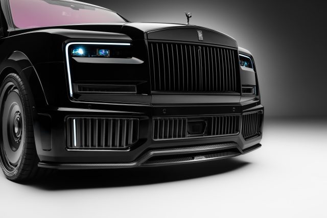 Urban Rolls-Royce Cullinan Widetrack