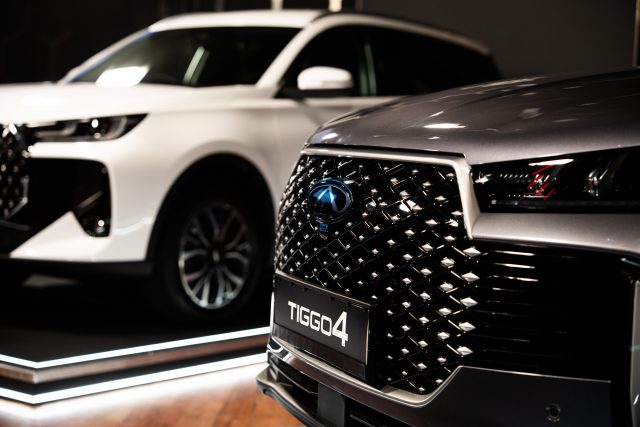 CHERY TIGGO 4 with CHERY TIGGO 7