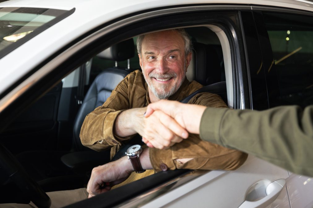 Warrantywise highlights the winter season and modern cars reduce confidence – 77 per cent of women aren’t comfortable changing a tyre.