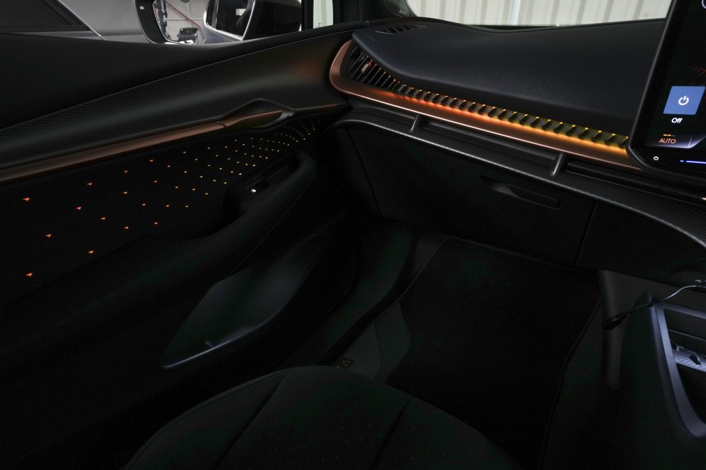 The ambient interior lighting in the CUPRA Tavascan is more than just illumination, it’s a powerful tool that supports the drivers mood and elevates every journey.