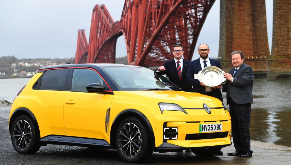 Renault 5 E-Tech wins ‘Scottish Car of the Year’, securing a second consecutive SCOTY crown for Renault.
