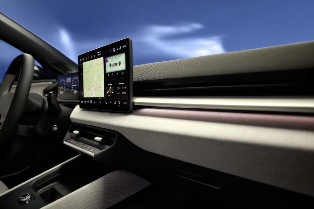 Loaded with a little extra: retro displays – Digital instruments in theID. Polo offer, at the touch of a button, screen views reminiscent of the first Golf.