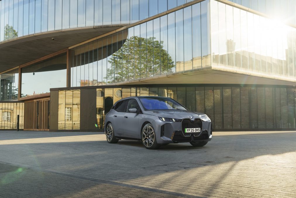 bmw-ix-xdrive Leadership in the luxury class, driven by strong growth for the BMW 7 Series and the BMW i7, alongside sustained demand for the BMW XM.